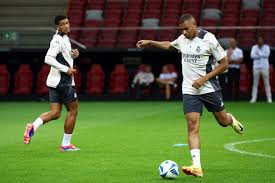 往成为决定 往成为决定